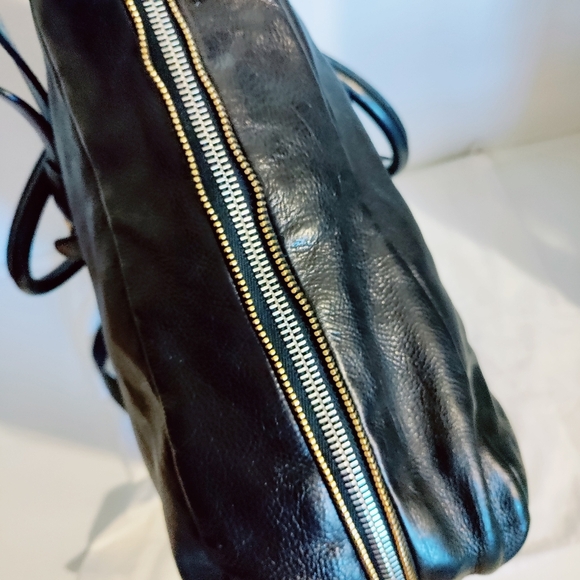 Prada Glacé Black Leather Tote Bag – Gold & Silver Hardware – Rare & Pristine! - Picture 7 of 15